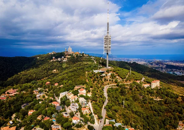 Die Luftaufnahme Von Tibidabo Einem Hügel Über Barcelona Katalonien Spanien — Stockfoto