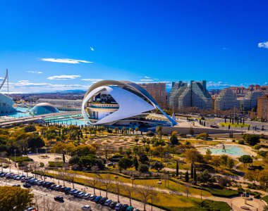 İspanya 'nın Valencia kentindeki bir kültür ve mimari kompleksi olan Sanat ve Bilim Şehri' nin Havadan görünüşü