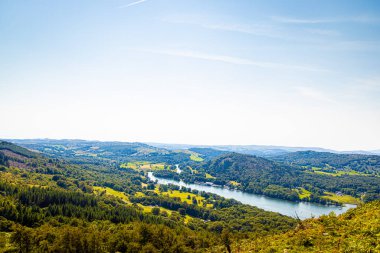 İngiltere 'nin kuzeybatısındaki Cumbria' da Windermere, bir bölge ve milli parkın havadan görüntüsü