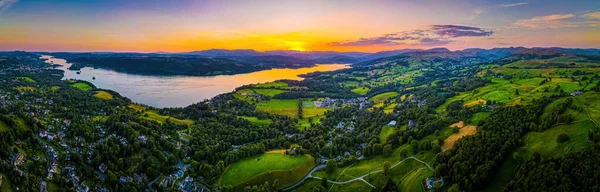 Vista Aérea Pôr Sol Sobre Windermere Lake District Uma Região — Fotografia de Stock