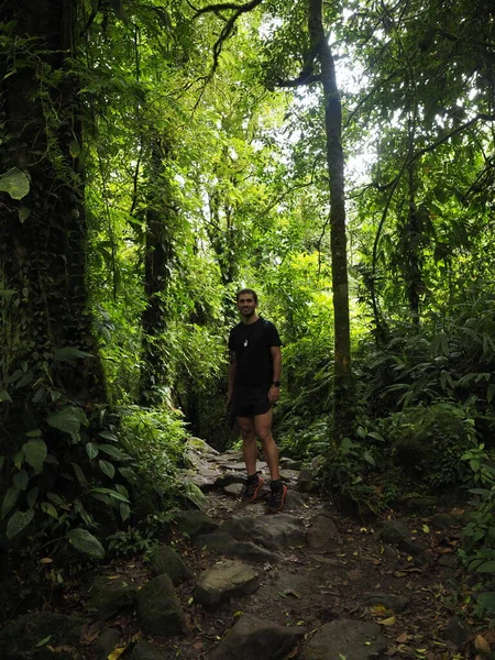 Young Man Hiking Rio Celeste — Fotografia de Stock