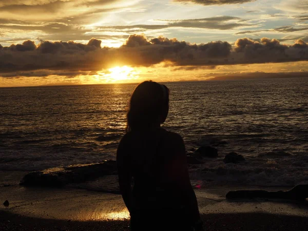 Silhouette Woman Sunset Beach Guanacaste — Fotografia de Stock