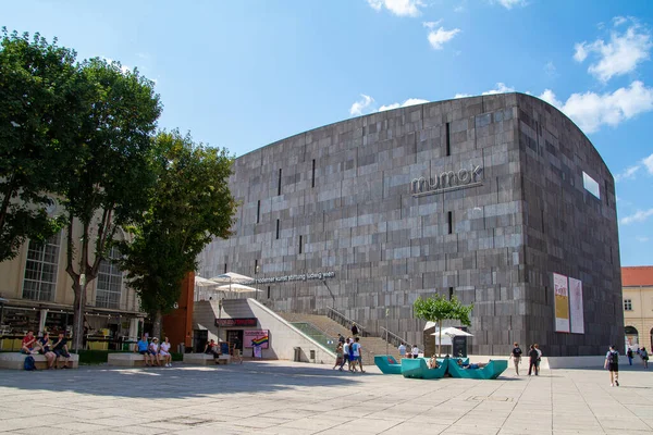 Wien Österrike Juli 2021 Museumquartier Wien Ett Kulturellt Komplex Inrymt Stockbild