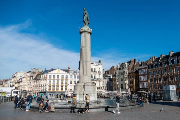 Lille Francia Febbraio 2022 Luogo Charles Gaulle Colonna Con Statua — Foto Stock