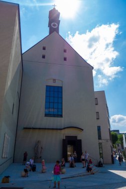 Passau, Almanya, 26 Temmuz 2021. Marianische Votivkirche. Günahsız Gebeliğin Yeminli Kilisesi bir Katolik kilisesidir..
