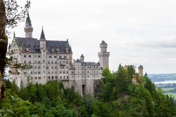 Hohenschwangau Niemcy Lipca 2021 Zamek Neuschwanstein Zbudowany Polecenie Króla Bawarii — Zdjęcie stockowe