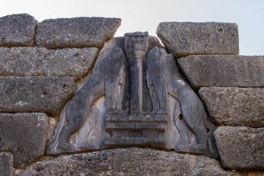 Mycenae, Yunanistan, 19 Temmuz 2022. Aslanların Aslan Kapısı ya da Aslan Kapısı antik Mycenae kalesinin ana girişi.