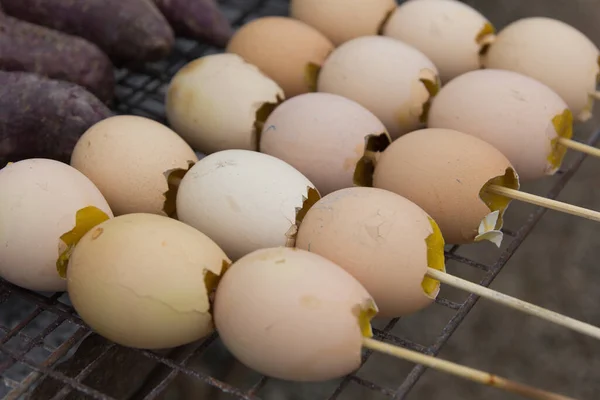 Toast Eggs Auf Heißem Gridiron Zum Verkauf — Stockfoto
