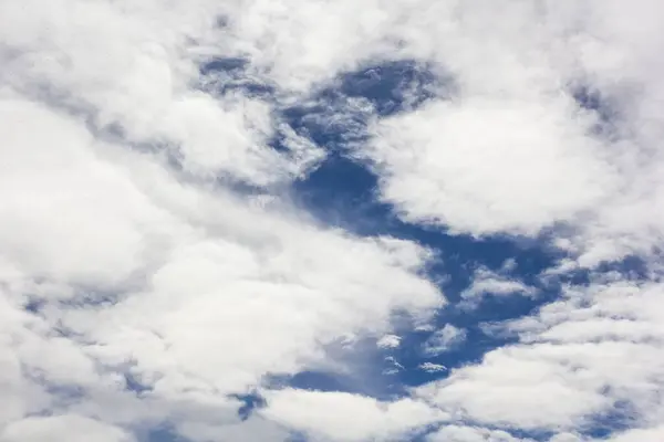 Blauer Himmel Der Weißen Wolke — Stockfoto