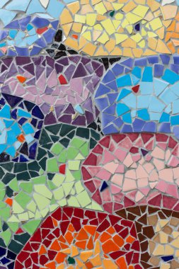 Soyut, renkli seramik desenler.