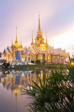 Tayland Tapınağı, Tayland tarzı kilise Nakhon Ratchasima, Tayland