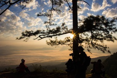 Phukradung Ulusal Parkı 'nda gün doğumu, Tayland.