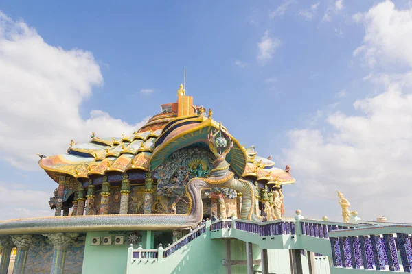泰国Nakhon Ratchasima省Wat Ban Rai的建筑 — 图库照片