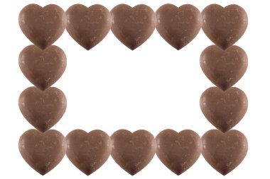 Kalp çikolatası beyaz arka planda izole.