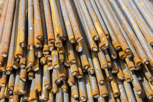 Çelik barlar yakın-up arka plan yapımında kullanılan çelik çubuklar.