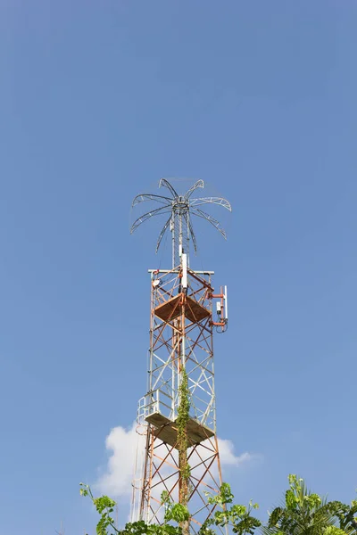 Communication Towers Blue Sky Background — Stock Photo, Image