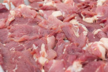 Güneşte kurutulmuş et.