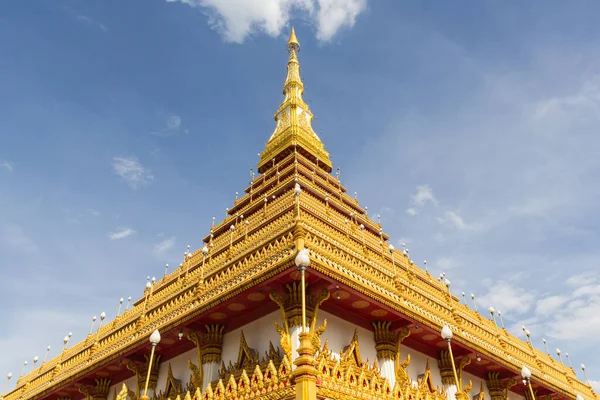 Belo Templo Tailandês Com Céu Província Khon Kaen Tailândia — Fotografia de Stock