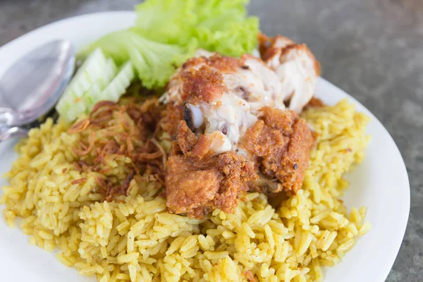 Kari Ayam Dengan Nasi Atas Meja Pilih Fokus — Stok Foto