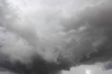 Yağmur bulutları yağmurlu sezonu.