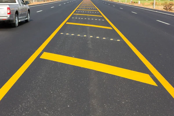 Asfaltová Cesta Jako Abstraktní Pozadí Žlutá Čára Textuře Silnice — Stock fotografie