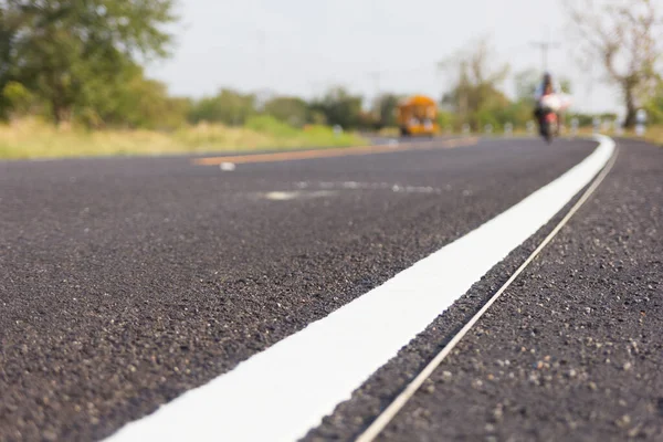 Yeni yol, yüzey yeni bir yol asfalt yol