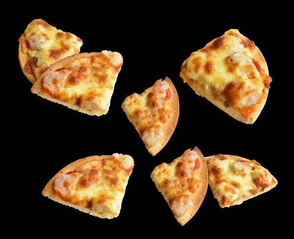 Pizza Serowa Izolowana Czarnym Tle Ścieżką Wycinania Bez Cienia Komplet — Zdjęcie stockowe