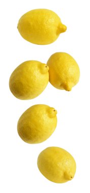 Kesme yolu ile izole edilmiş taze sarı limon meyvesi, gölge yok, parçalar, yarısı, beyaz arka planda dilimler