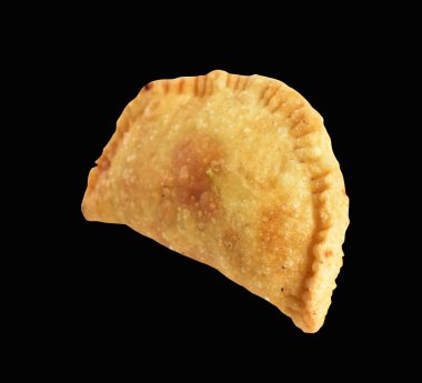 Kızarmış hamur köftesi et, sığır eti, domuz ya da deniz ürünleri, lahana, beyaz arka planda tavuk, kırpma yolu, gölge yok. Japon yemekleri, gyoza, Çin Dim Sum