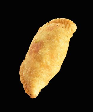 Kızarmış hamur köftesi et, sığır eti, domuz ya da deniz ürünleri, lahana, beyaz arka planda tavuk, kırpma yolu, gölge yok. Japon yemekleri, gyoza, Çin Dim Sum