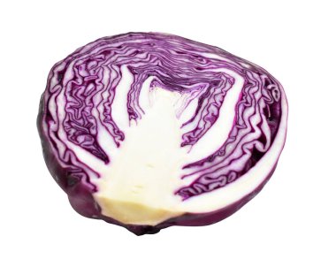 Taze kırmızı ya da mor lahana. Beyaz arka planda kırpma yolu var. Gölgesi yok.