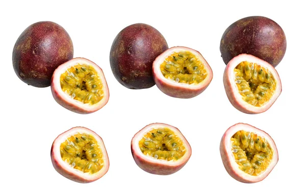 Taze Tutkulu Meyve Dilimleri Yarısı Beyaz Arka Planda Kırpma Yolu — Stok fotoğraf