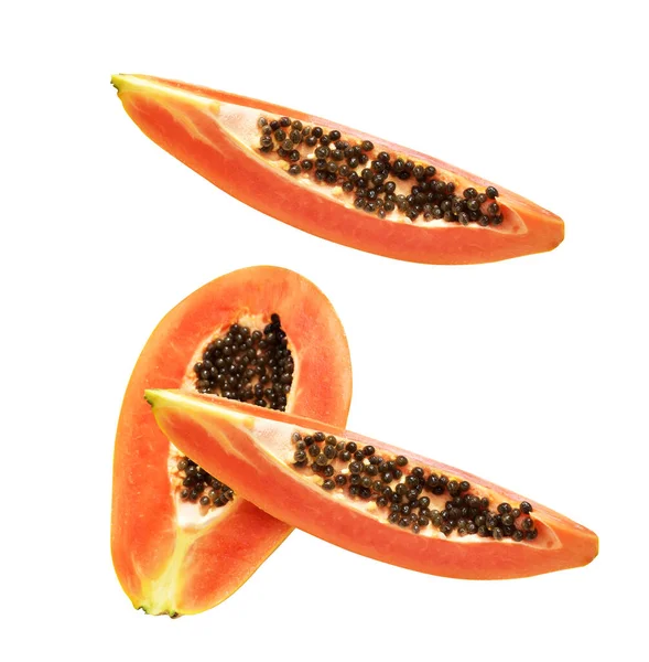黒の背景にクリッピングパスで隔離された新鮮な甘い熟したパパイヤの果実 影なし 健康的なトロピカルフルーツ 半分とスライス ピース — ストック写真