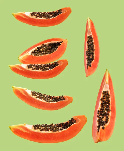 Frische Süße Reife Papayafrüchte Isoliert Mit Schneideweg Vor Schwarzem Hintergrund — Stockfoto