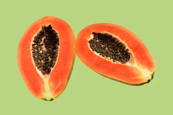 Świeże Dojrzałe Owoce Papai Odizolowane Ścieżką Wycinania Czarnym Tle Bez — Zdjęcie stockowe