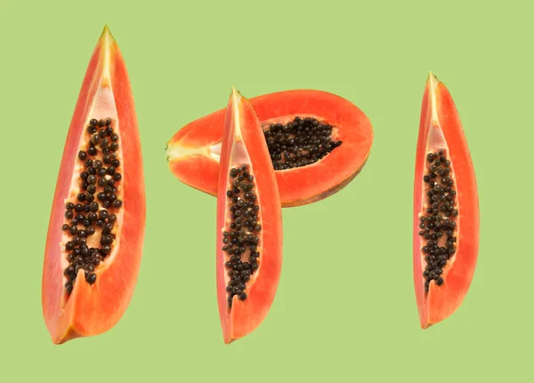 Frische Süße Reife Papayafrüchte Isoliert Mit Schneideweg Vor Schwarzem Hintergrund — Stockfoto