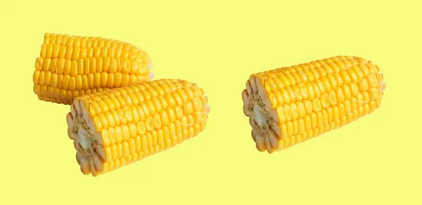 Свежая Желтая Кукуруза Белом Фоне Тени Наполовину Сладкая Кукуруза Обрезкой — стоковое фото