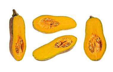 Portakal rengi uzun kabaklar, kabak kabağı, kabak kabağı kesme yolu ile izole edilmiş, siyah arka planda gölge yok.