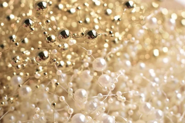 Funkeln Glitzern Goldene Perlenkette Schmuck Handgemachter Hintergrund — Stockfoto