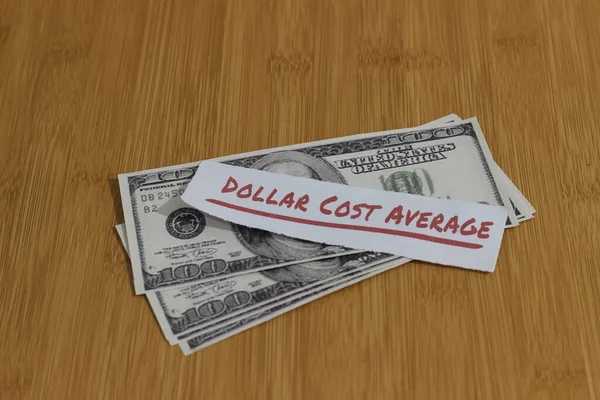 Konceptuell Foto Stack Randomly Pengar Papperoch Text Dollar Cost Average — Stockfoto