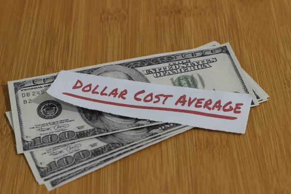 Konceptuell Foto Stack Randomly Pengar Papperoch Text Dollar Cost Average — Stockfoto