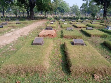 Yayın Fotoğrafı, 16 Ekim 2021, Endonezya, Doğu Jakarta, TPU veya Grave Yard veya Mezarlık Pondok Kelapa, kimse görülmedi