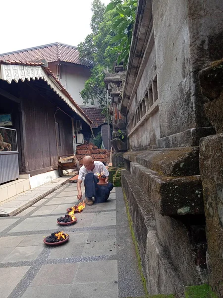 Photo Editorial East Jakarta Indonésie Září 2021 Man Burning Preparing — Stock fotografie