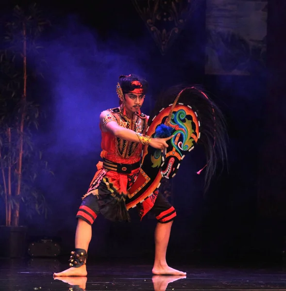 Fotoğraf Editörü, 04 Nisan 2021, TMII, Taman Mini Endonezya Indah, Doğu Java Pavyonu veya Anjungan, 28 Kasım 2021, Jaranan veya Bambu Atı Geleneksel Dans