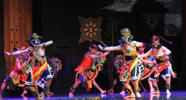 Photo Editorial, 04 December 2021, TMII, Taman Mini Indonesia Indah, East Java Pavilion or Anjungan, 28 November 2021, Jaranan or Bamboo Horse and Wild Pig or Celeng Traditional Dance