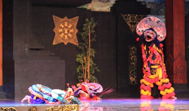 Photo Editorial, 04 December 2021, TMII, Taman Mini Indonesia Indah, East Java Pavilion or Anjungan, 28 November 2021, Jaranan or Bamboo Horse and Barongan Kucingan Traditional Dance