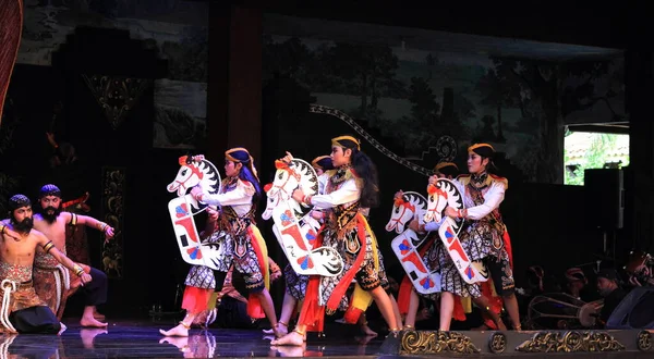 Fotoredigering Taman Mini Indonesia Indah East Java Pavilion Eller Anjungan — Stockfoto