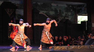 Fotoğraf Editörü, Taman Mini Endonezya Indah, Doğu Java Pavyonu veya Anjungan, 28 Kasım 2021, Ponorogo Dans ve Tiyatro Suryo Sumirat Bumi Ponorogo, jatilan, reog