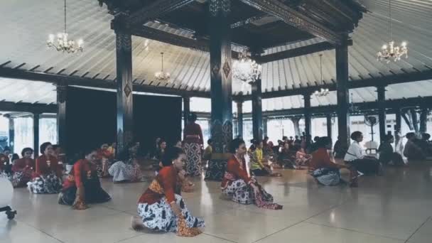 Editoriale Filmati Giugno 2022 Danza Classica Tradizionale Tmii Taman Mini — Video Stock