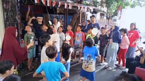Editorial Footage Indonesia August 2022 East Jakarta Fun Game Hut — Stock Video